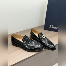 【DIOR】 Новинка от CD  DIOR TIMELESS Лофеки  Официальная цена RM