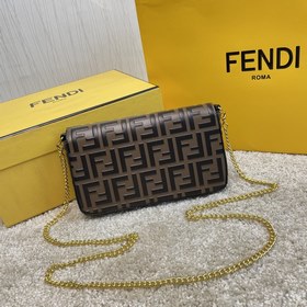 Название： Кожаный бумажник Fendi из трех предметов Качество： ориг