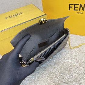 Название： Кожаный бумажник Fendi из трех предметов Качество： ориг