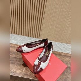 #Ferragamo балетки Прежде всего, стоит отметить внешний вид： эти 