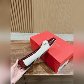 #Ferragamo балетки Прежде всего, стоит отметить внешний вид： эти 