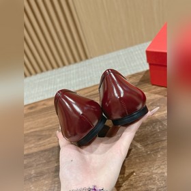#Ferragamo балетки Прежде всего, стоит отметить внешний вид： эти 