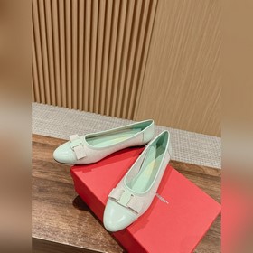 #Ferragamo балетки Прежде всего, стоит отметить внешний вид： эти 