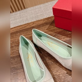 #Ferragamo балетки Прежде всего, стоит отметить внешний вид： эти 