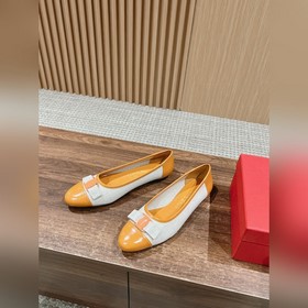 #Ferragamo балетки Прежде всего, стоит отметить внешний вид： эти 