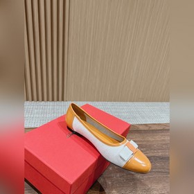 #Ferragamo балетки Прежде всего, стоит отметить внешний вид： эти 