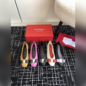 FERRAGAM* 24/Новая весенняя модель Ferragamo на плоской подошве 