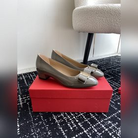 Ferragamo, новая коллекция ранней весны 2024 года. Знаковые туфли