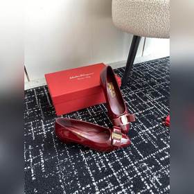 Ferragamo, новая коллекция ранней весны 2024 года. Знаковые туфли