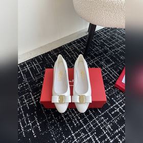 Ferragamo, новая коллекция ранней весны 2024 года. Классические т