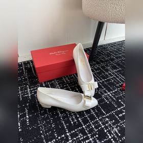 Ferragamo, новая коллекция ранней весны 2024 года. Классические т