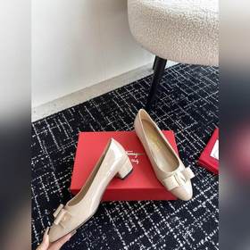 Ferragamo, новая коллекция ранней весны 2024 года. Знаковые туфли
