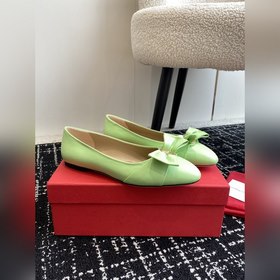Ferragamo, новая коллекция ранней весны 2024 года. Знаковые туфли