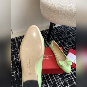 Ferragamo, новая коллекция ранней весны 2024 года. Знаковые туфли