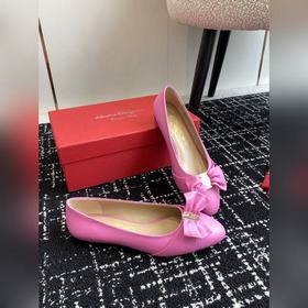 Ferragamo, новая коллекция ранней весны 2024 года. Знаковые туфли