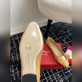 Ferragamo, новая коллекция ранней весны 2024 года. Классические т