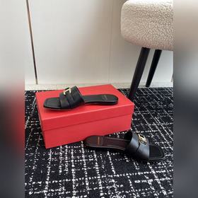 FERRAGAM* 24/Новая модель туфель на толстом каблуке от Ferragamo