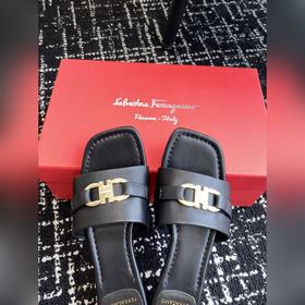 FERRAGAM* 24/Новая модель туфель на толстом каблуке от Ferragamo
