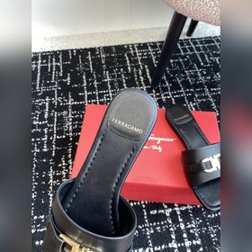 FERRAGAM* 24/Новая модель туфель на толстом каблуке от Ferragamo