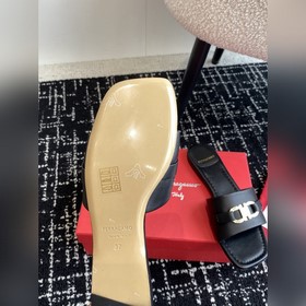 FERRAGAM* 24/Новая модель туфель на толстом каблуке от Ferragamo