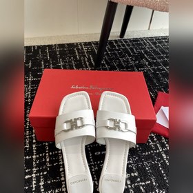 FERRAGAM* 24/Новая модель туфель на толстом каблуке от Ferragamo