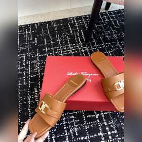 FERRAGAM* 24/Новая модель туфель на толстом каблуке от Ferragamo