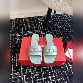 FERRAGAM* 24/Новая модель туфель на толстом каблуке от Ferragamo