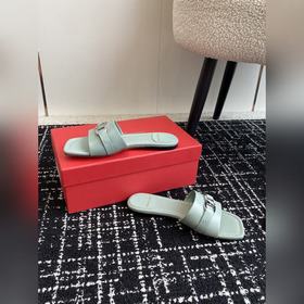 FERRAGAM* 24/Новая модель туфель на толстом каблуке от Ferragamo