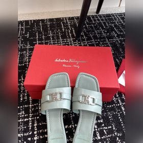 FERRAGAM* 24/Новая модель туфель на толстом каблуке от Ferragamo