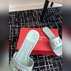 FERRAGAM* 24/Новая модель туфель на толстом каблуке от Ferragamo