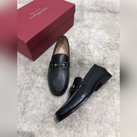 Ferragamo — высококачественные мужские кожаные туфли для повседне