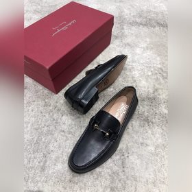Ferragamo — высококачественные мужские кожаные туфли для повседне