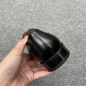 FS Ferragamo Официальные туфли для деловых банкетов с шнурками. В