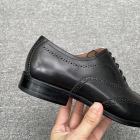 FS Ferragamo Мужские деловые туфли с резьбой. Ручная работа, мет
