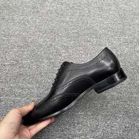 FS Ferragamo Мужские деловые туфли с резьбой. Ручная работа, мет