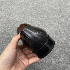 FS Ferragamo Мужские деловые туфли с резьбой. Ручная работа, мет