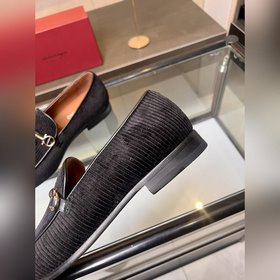 Элегантные мужские туфли Ferragamo. Эта модель туфель для мужчин 