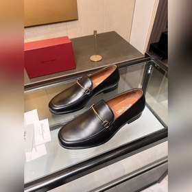 Элегантные мужские туфли Ferragamo. Эта модель туфель для мужчин 