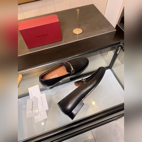 Элегантные мужские туфли Ferragamo. Эта модель туфель для мужчин 