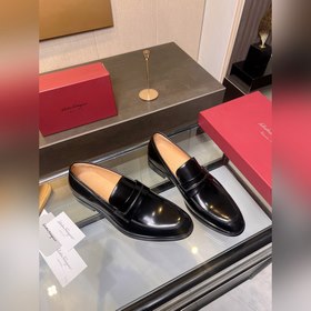 Элегантные мужские туфли Ferragamo. Эта модель туфель для мужчин 