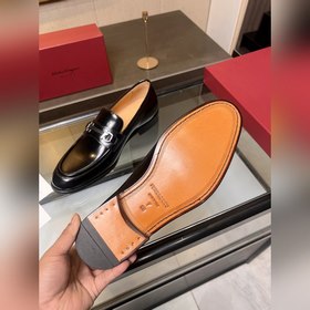 Элегантные мужские туфли Ferragamo. Эта модель туфель для мужчин 