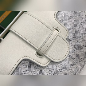 Подлинный продукт  Мини-сумка Goyard Saigon. Сумка Saigon символ