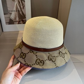 Шляпа-панама Gucci из кожи, удобная для переноски, высококачестве