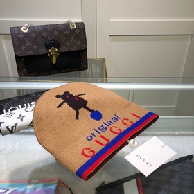 GUCCI Оригинальные шляпы на официальном сайте Новинки символом лю