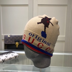GUCCI Оригинальные шляпы на официальном сайте Новинки символом лю