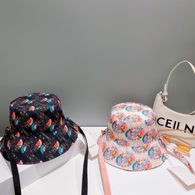 【GUCCI】 Официальный сайт доступен на севере страны. Новая корейск
