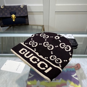 Официальный сайт GUCCI. Вязаная шапка из кашемира. Новинка на офи
