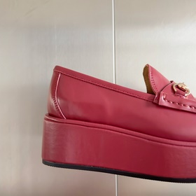 Версия высшего качества： женская модель  Gucci Новейшие туфли с 