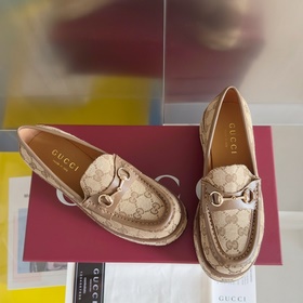 Версия высшего качества： женская модель  Gucci Новейшие туфли с 