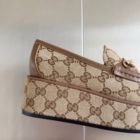 Версия высшего качества： женская модель  Gucci Новейшие туфли с 
